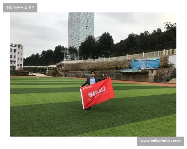 河南队主场热潮再起 航海体育场激情燃动中超球市回暖