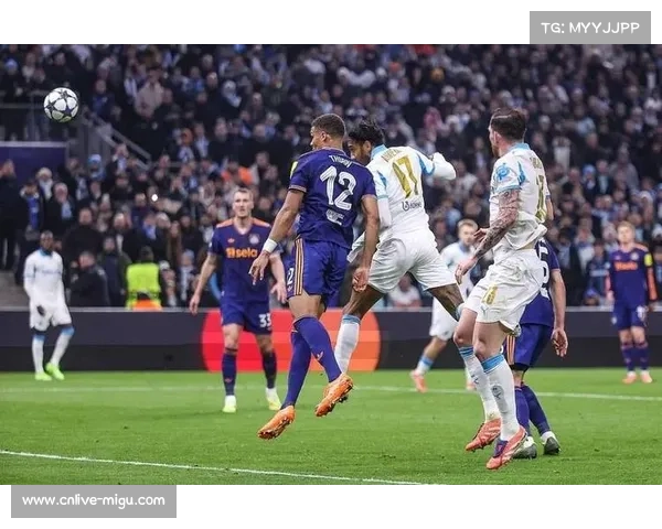 切尔西3-0十人巴萨，埃斯特旺破门孔德乌龙助主队大胜